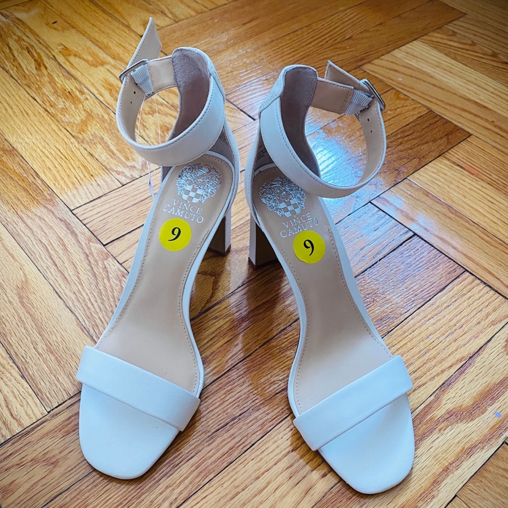 Ankle-strap sandals